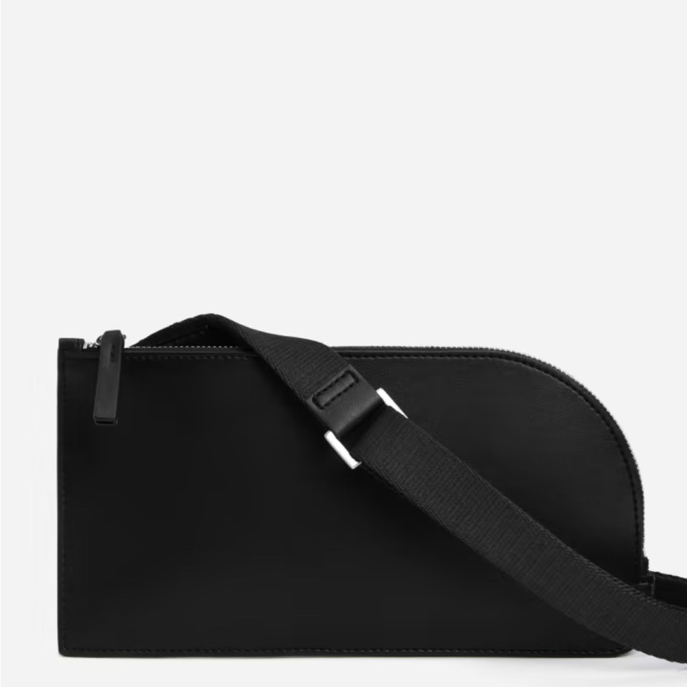 Everlane Womens The Cactus Leather Sling Bag Black Size OS